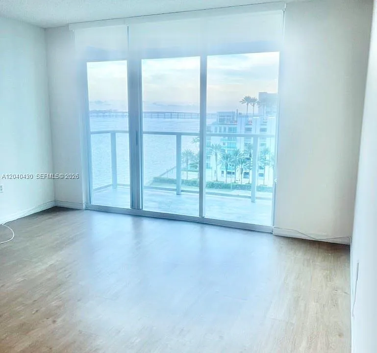 1155 Brickell Bay Dr #807