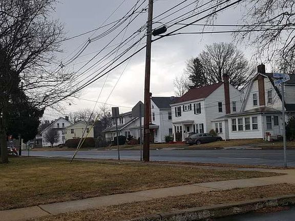 3rd image of 1193 Pennington Rd