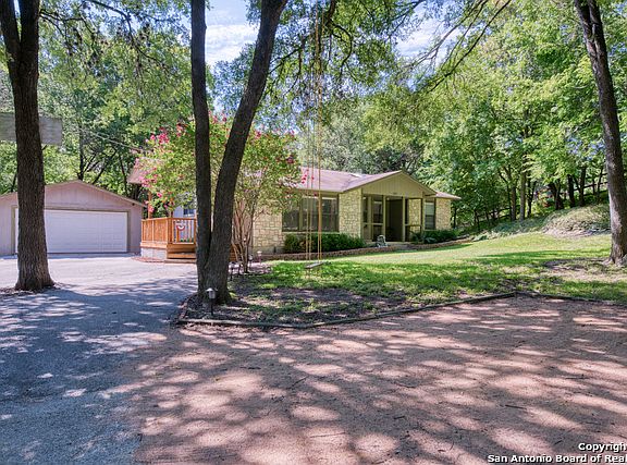 4th image of 205 Doeskin Dr
