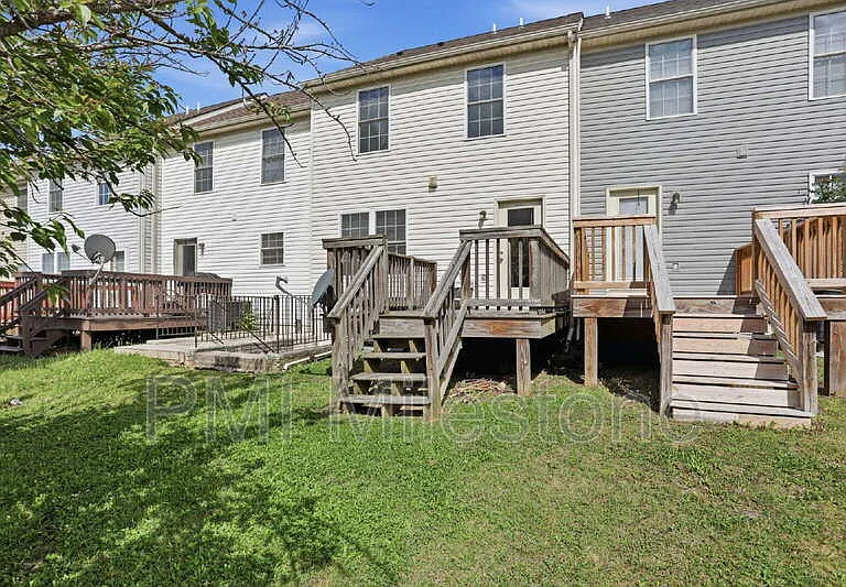24 Mabel Ln — Photo 34