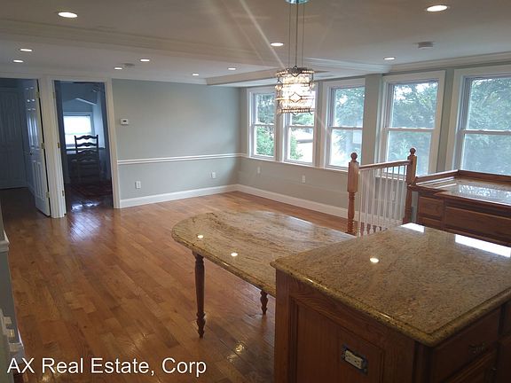 2nd image of 266 Willett Ave