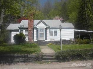 55 Maple St, South Fallsburg, NY