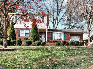 1018 Welsh Rd, Philadelphia, PA 19115