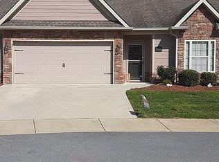 405 Coldwater Dr, Johnson City, TN 37601