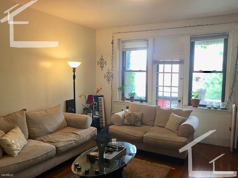 35 Mount Hood Rd. #6 Boston (Brighton) Unit Photo 3