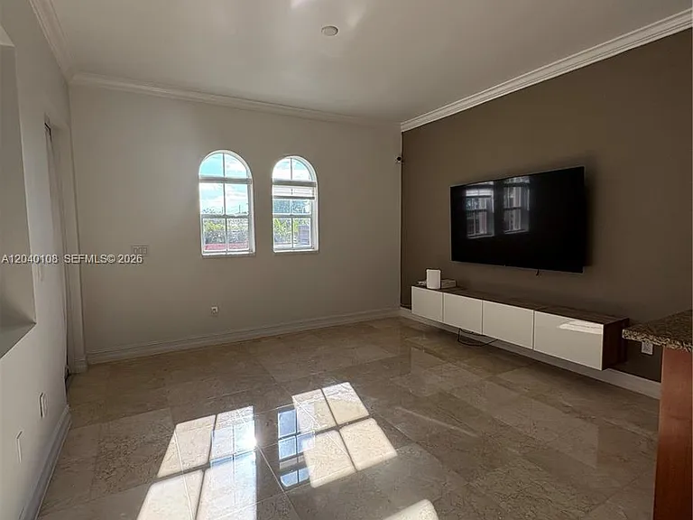18410 NE 30th Ave #18410 — Photo 14