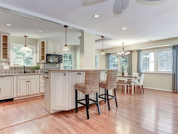 recessed lights, hardwoods throughout