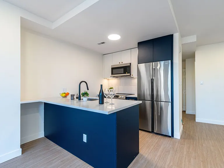 Carriage House — Photo 34