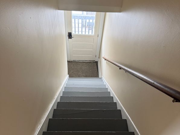 315 Pennsylvania Ave # 3, Cumberland, MD 21502 – 1–2-bedroom rental in Cumberland
