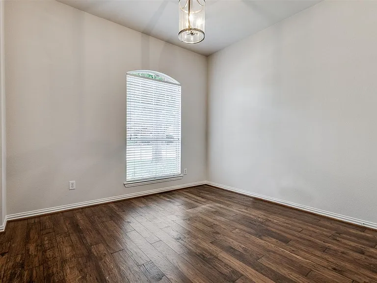 5901 Norfolk Ln — Photo 16