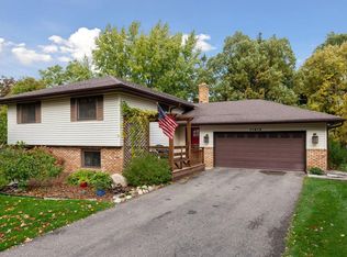 11513 Welcome Cir N, Champlin, MN 55316