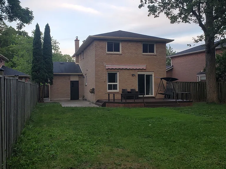 980 Sawgrass Cres — Photo 15