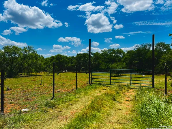 815 FM 3176 LOT 21A, Bigfoot, TX 78005