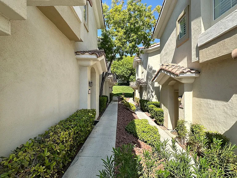1501 Cardinal Peak Ln #202 — Photo 3