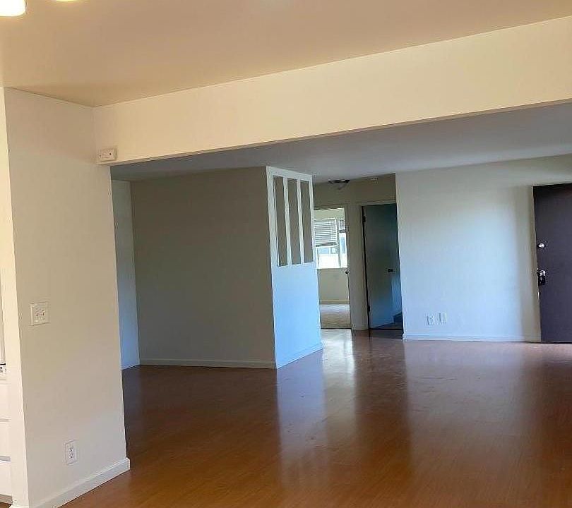 1st image of 690 Grand Coulee Ave