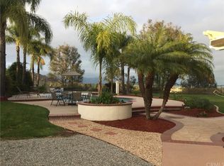 17 Pala Mesa Dr, Pomona, CA 91766