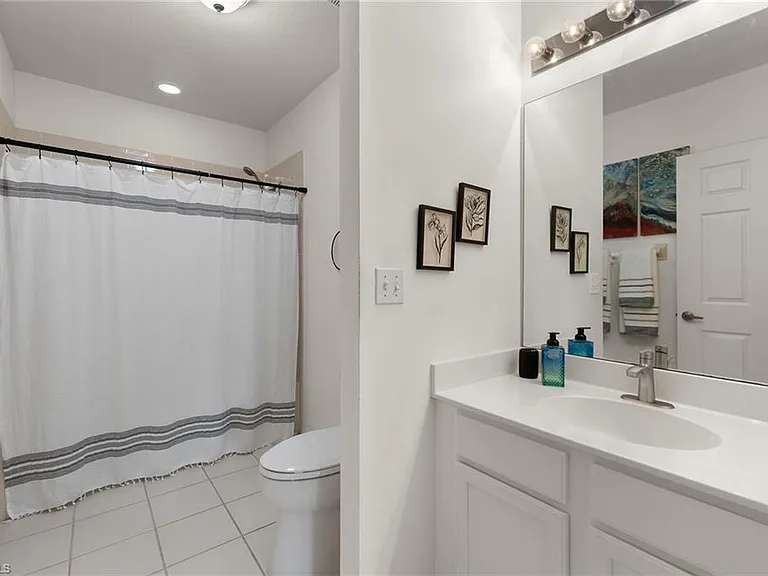 9050 Las Maderas Dr #101 — Photo 12