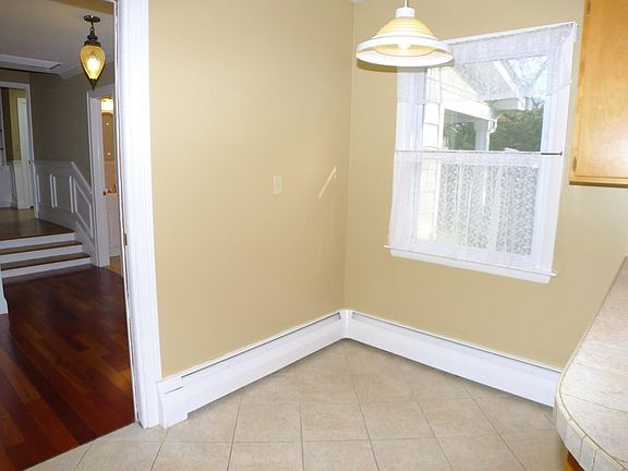 2nd image of 21 Franklin Ave