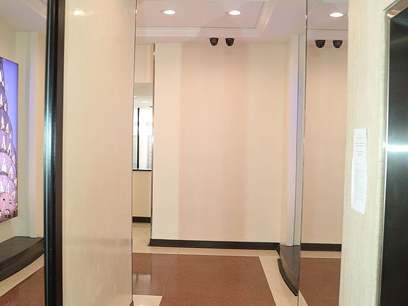 4th image of 279 E 44th St APT 6H