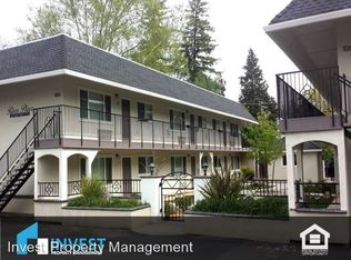 1061 Center St #11, Redding, CA 96001