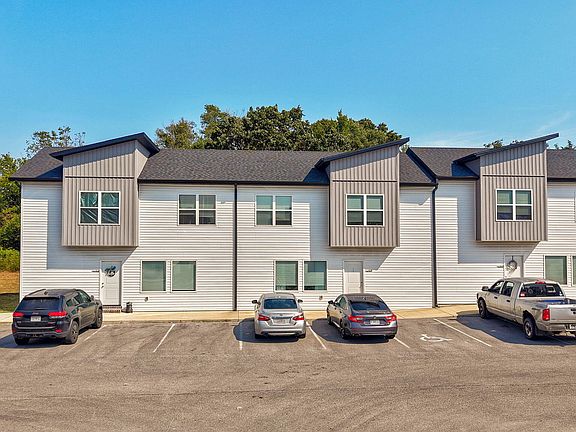 5th image of 415 N Public Avenue