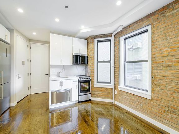 2nd image of 208 W 20th St APT 2D