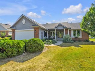 8021 102nd Ave, Pleasant Prairie, WI 53158