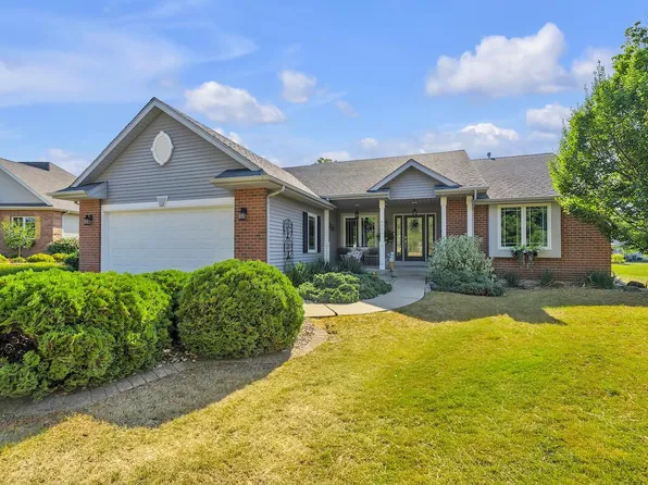 8021 102nd AVENUE, Pleasant Prairie, WI 53158