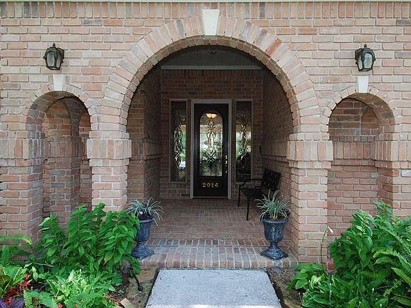 2nd image of 2014 Riverglen Forest Dr