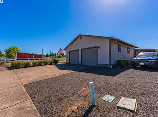 415 N Birch St, Yoncalla, OR 97499