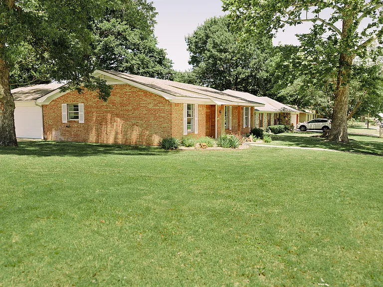 2611 Easy St — Photo 10