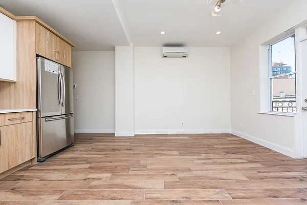 Rented by Remax Real Estate Professionals | media 30