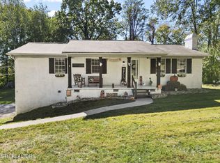 7913 Blueberry Rd, Powell, TN 37849