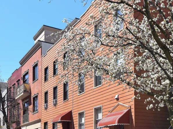 177 Java Street image 1 of 17