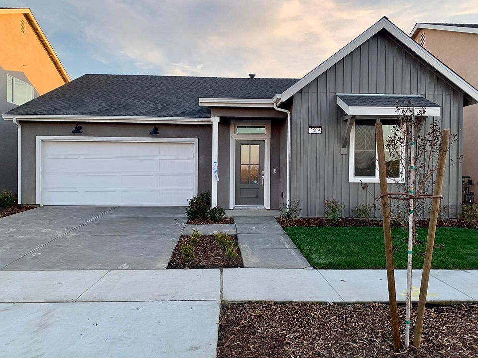 1st image of 2509 W Claridge Way