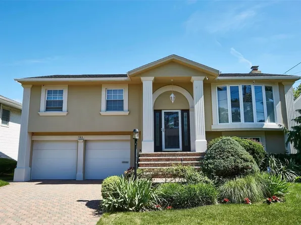 783 Vivian, Baldwin, NY 11510