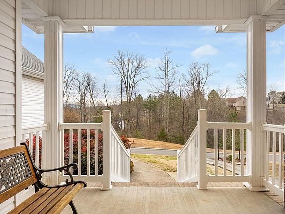 5th image of 147 Brook Hollow Dr SE