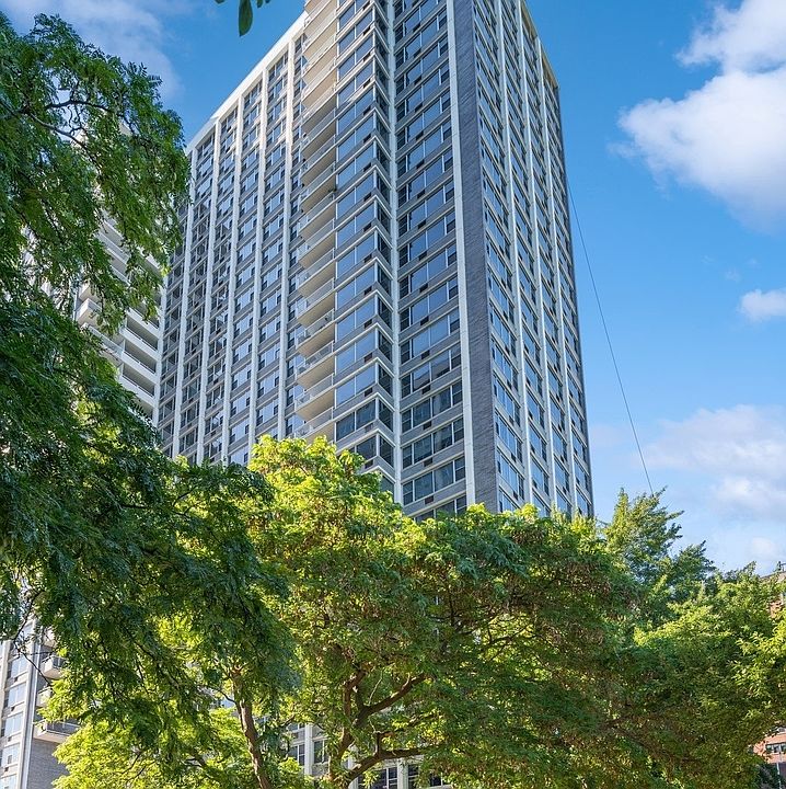 1st image of 4250 N Marine Dr APT 2133