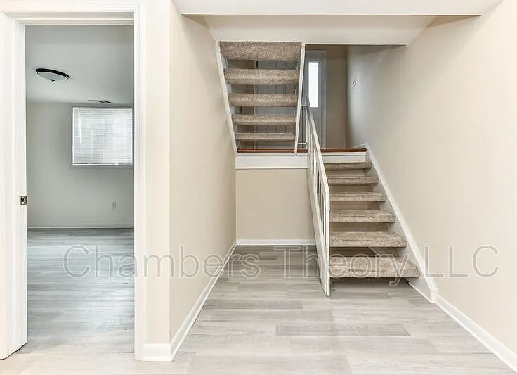 8088 Edinburgh Dr — Photo 27