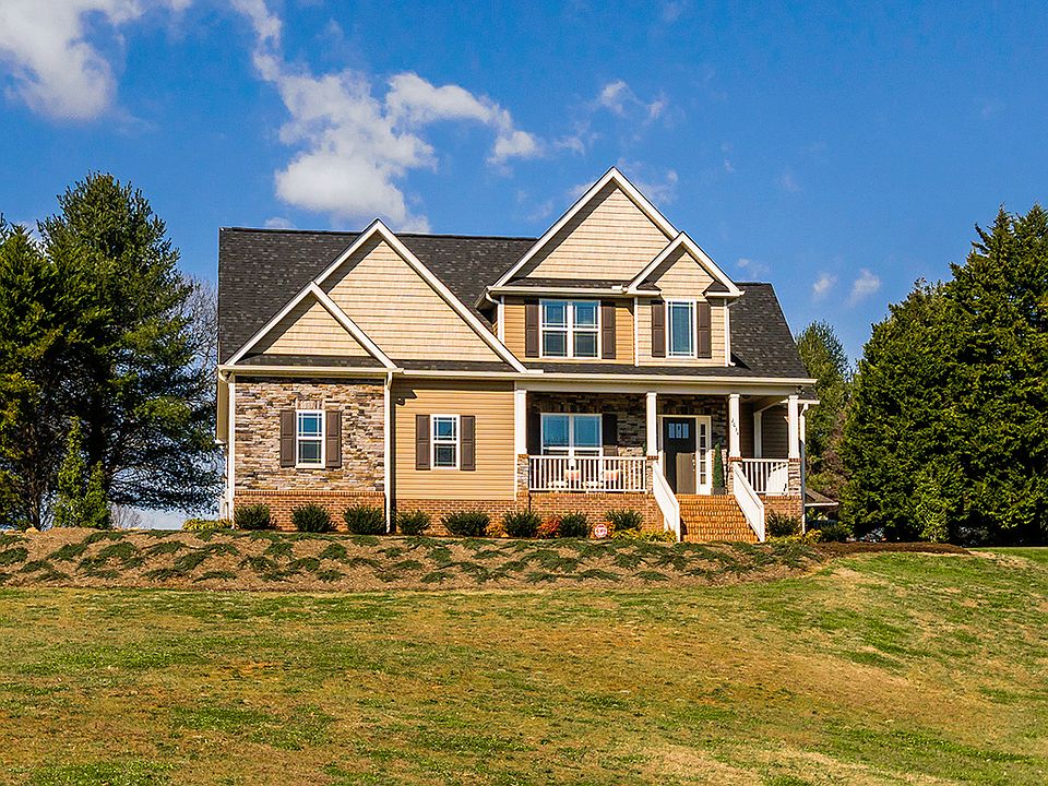 1st image of 2634 Millbrook Dr