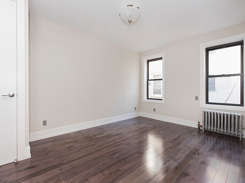 2nd image of 1921 Avenue K #17