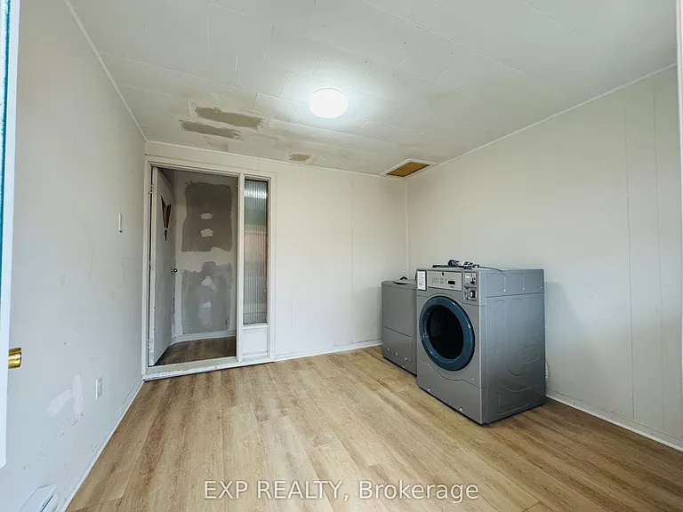 112 Baseline Rd E #B — Photo 10