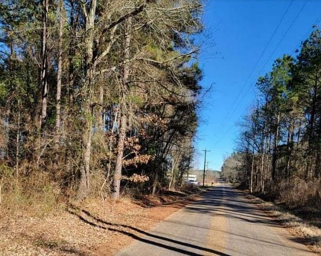 2nd image of 396 Gus Smith Rd