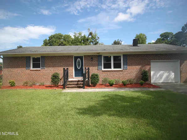 203 Forest Hill Drive, Havelock, NC 28532