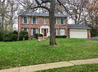 194 Spring Oaks Dr, Ballwin, MO 63011