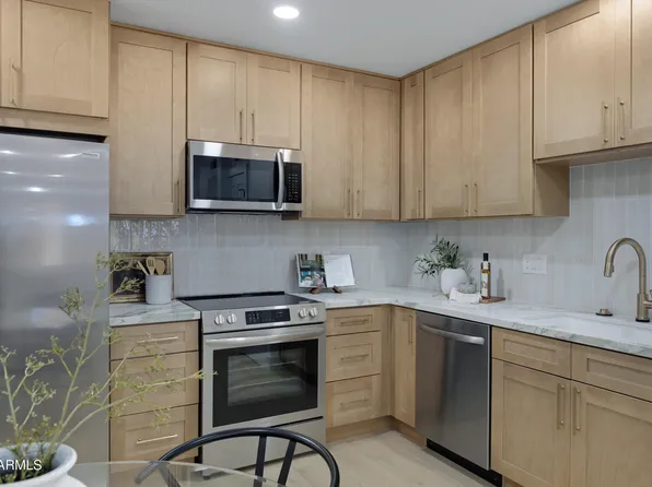 720 S DOBSON Road #27, Mesa, AZ 85202