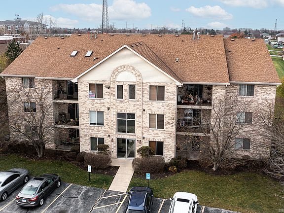 2nd image of 6865 Forestview Dr APT 1D