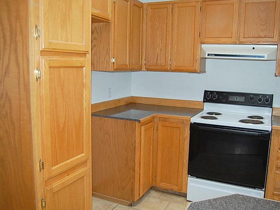 4th image of 339 SE Oar Ave