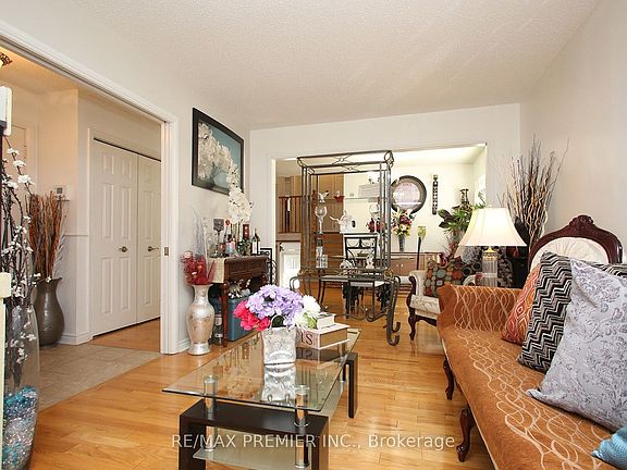 4th image of 72 Homefield Sq