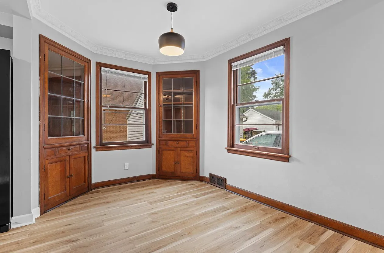 2 bed, 1208 sqft, $1,650 — Photo 4